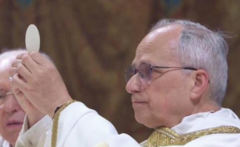 “Dritë në netët e errëta”, Papa Leo thotë se bota po përballet me mungesë besimi