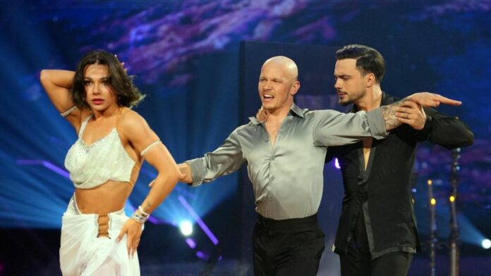 1746830733_news_image_image.gala_.de24369356tWzv3w1440r1.777810diesestarsstehenimhalbfinale11spotonarticle1096954.jpg.jpeg