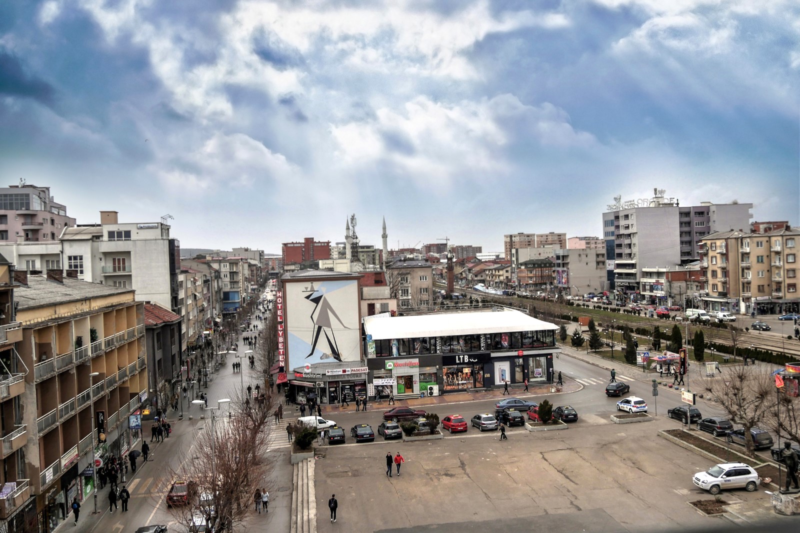 Plagosi motrën me armë zjarri, ferizajasi: Ndodhi aksidentalisht