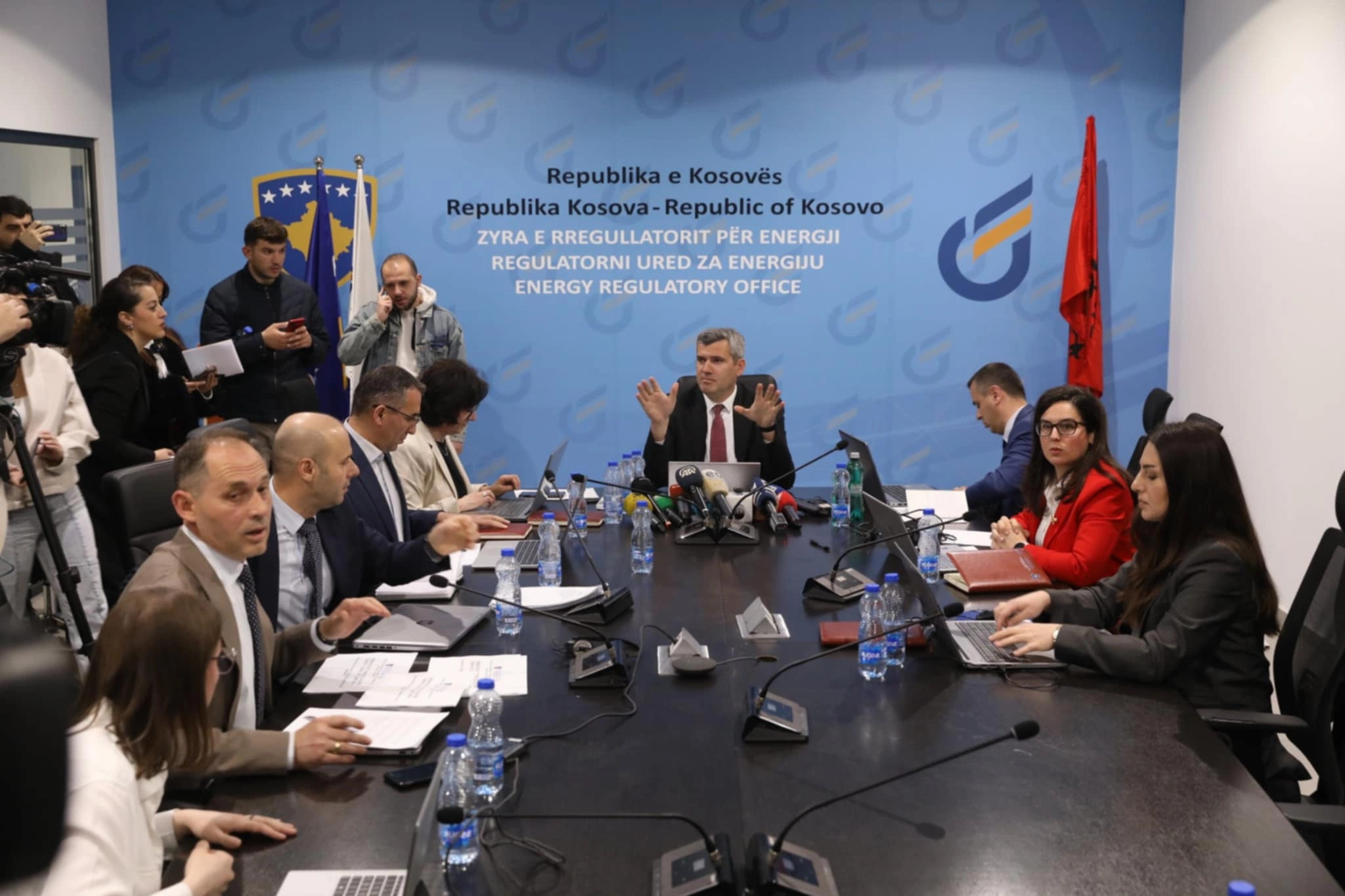 Themelorja refuzon padinë ndaj ZRRE-së për shtrenjtim të energjisë