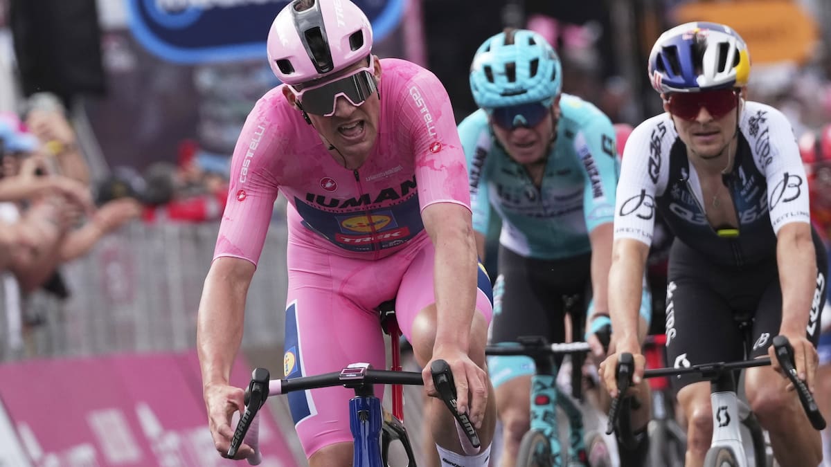 Fitorja në Sprint: Mads Pedersen mbron Leadertrikot në Giro d’Italia
