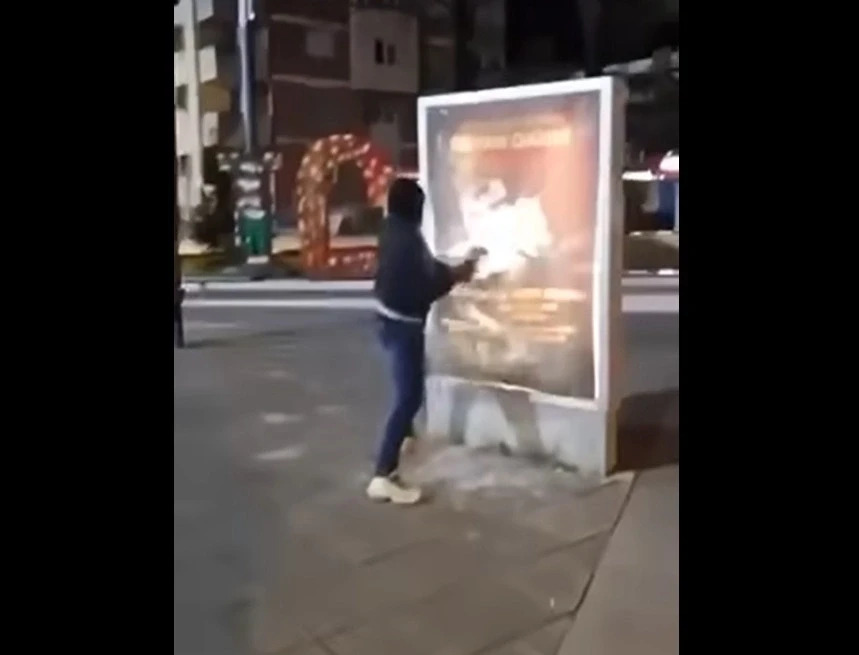 Vandalizohet posteri i komandant Lleshit