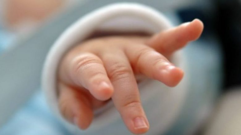 Ngjarje e rëndë, gjendet një foshnje e porsalindur brenda një qese në Prishtinë
