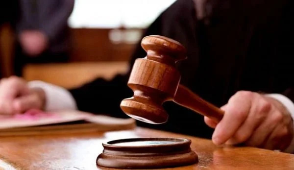 Dëmi mbi 412 mijë euro- 7 zyrtarë dhe një biznesmen nën aktakuzë për keqpërdorim të pozitës dhe mashtrim në prokurim publik