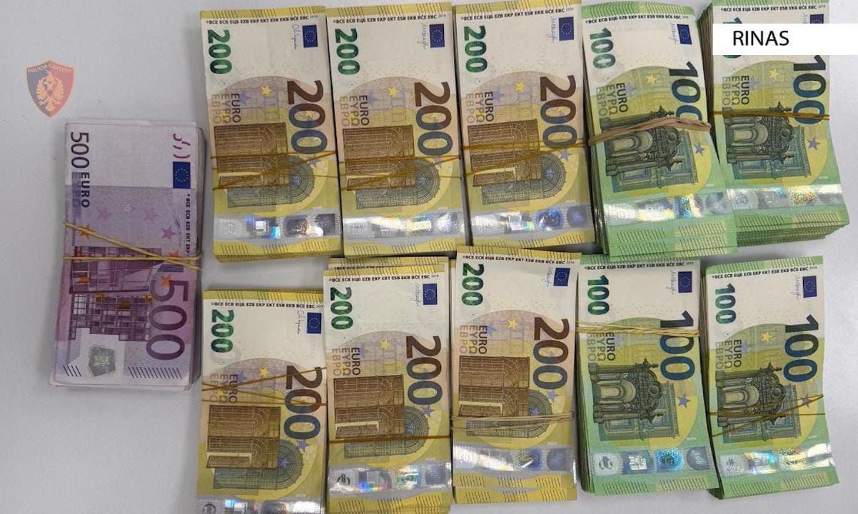 Tentoi të dalë nga Republika e Shqipërisë me 194.000 euro të padeklaruara, e pëson 45-vjeçari izraelit