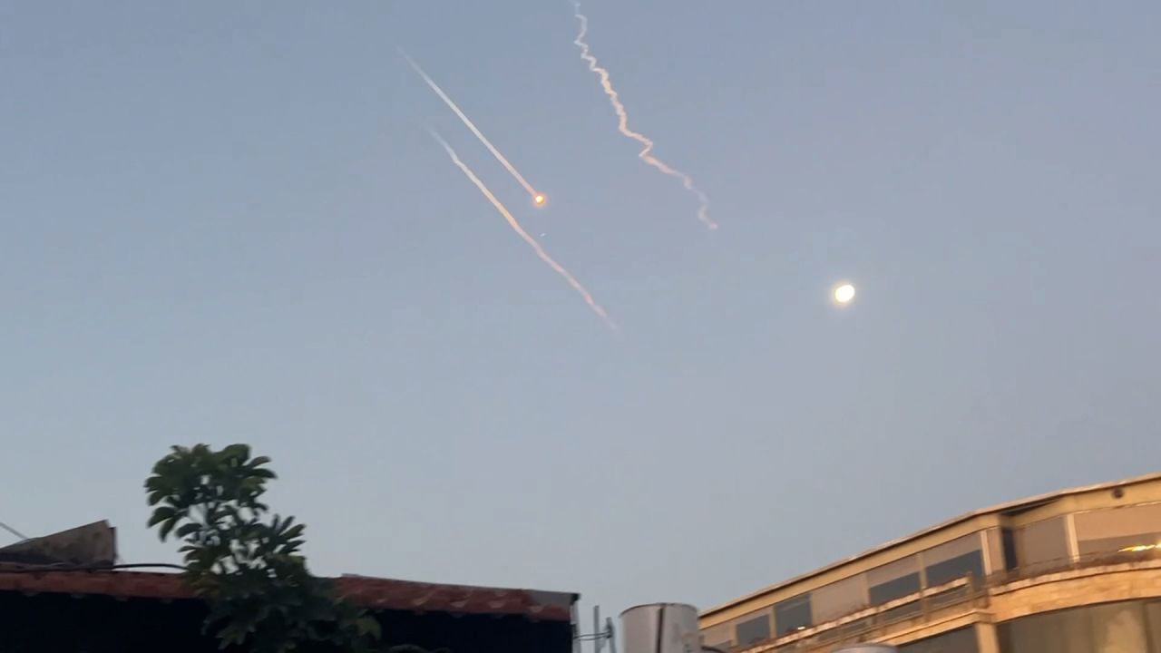 Izraeli po vazhdon sulmet ndaj Iranit derisa thotë se më shumë dronë iranianë janë lëshuar drejt territorit izraelit