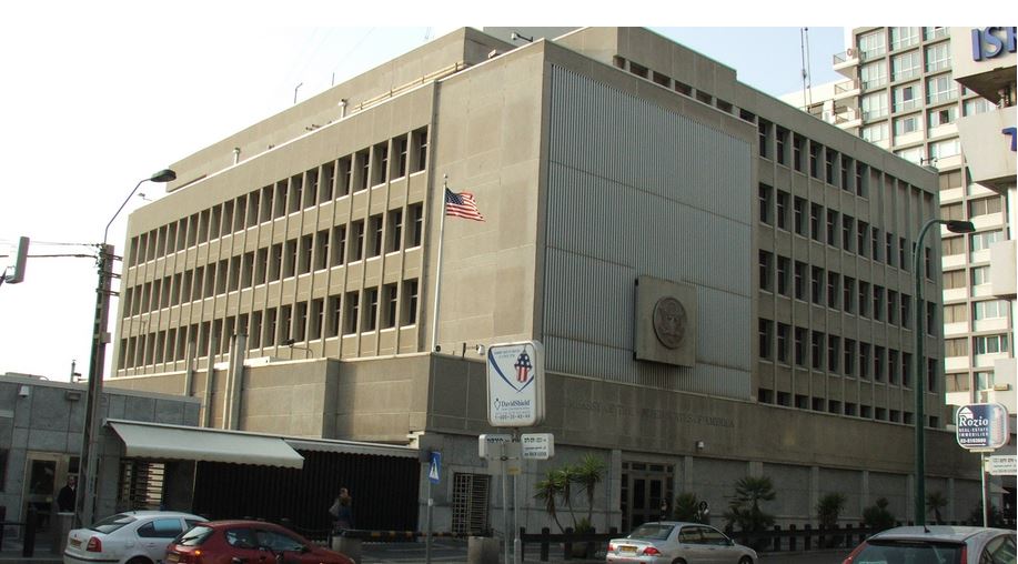 Tel Aviv, mbyllet ambasada amerikane – Dëme afër godinës nga raketat iraniane