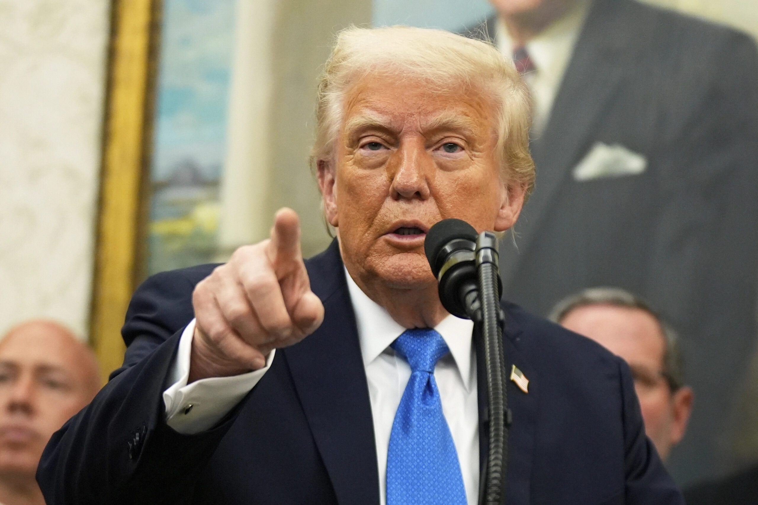Trumpi miraton planet për ta goditur Iranin, s’merr vendim përfundimtar për sulm