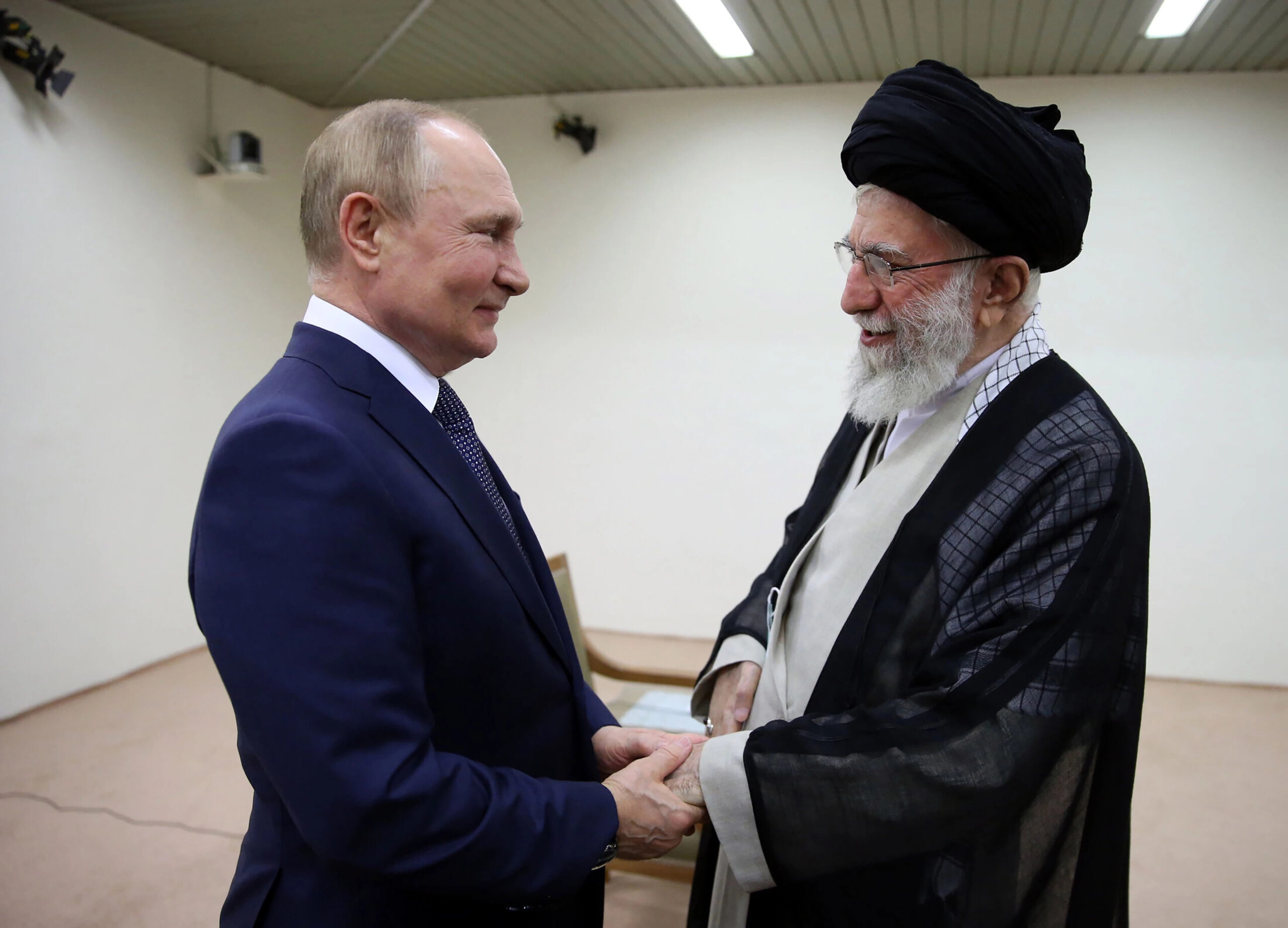 Pse rënia e regjimit iranian do të ishte një goditje e rëndë për Rusinë