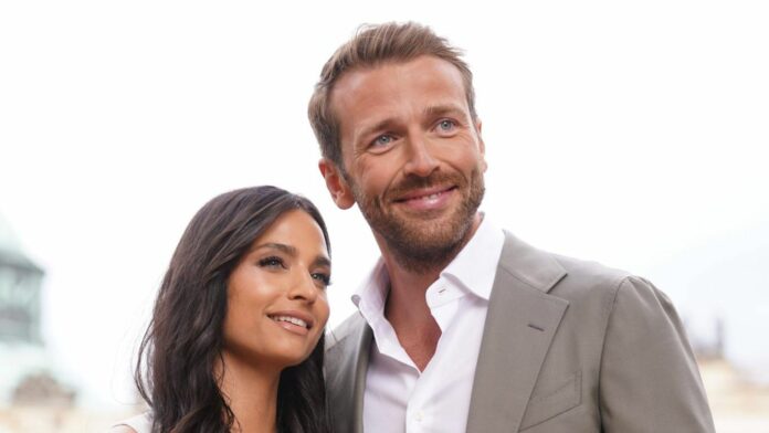 1750413709_news_image_image.gala_.de24401162tL2v3w1440r1.7778amiraalychristiandueren.jpg.jpeg