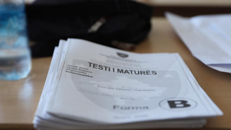 ​Sot mbahet Provimi i Maturës, testi përfshin katër lëndë