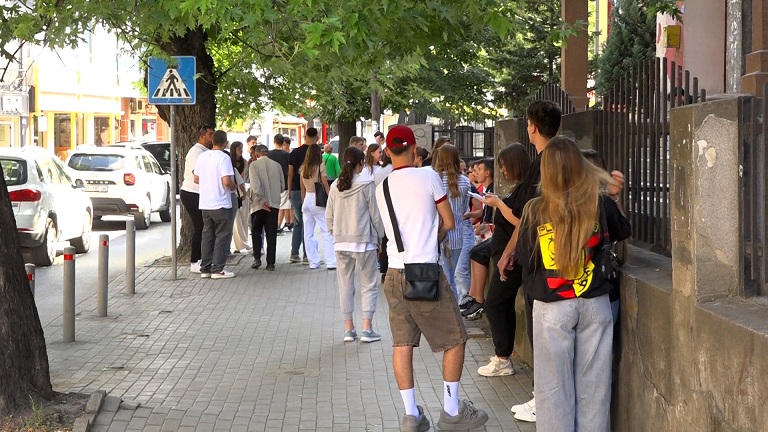 Provimi i maturës nis me 18,800 nxënës