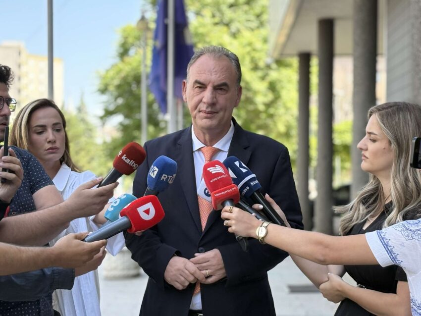 Limaj: Është e papranueshme që s’po arrihet të formohen institucionet, qytetarët të reflektojnë kujt po ia japin besimin
