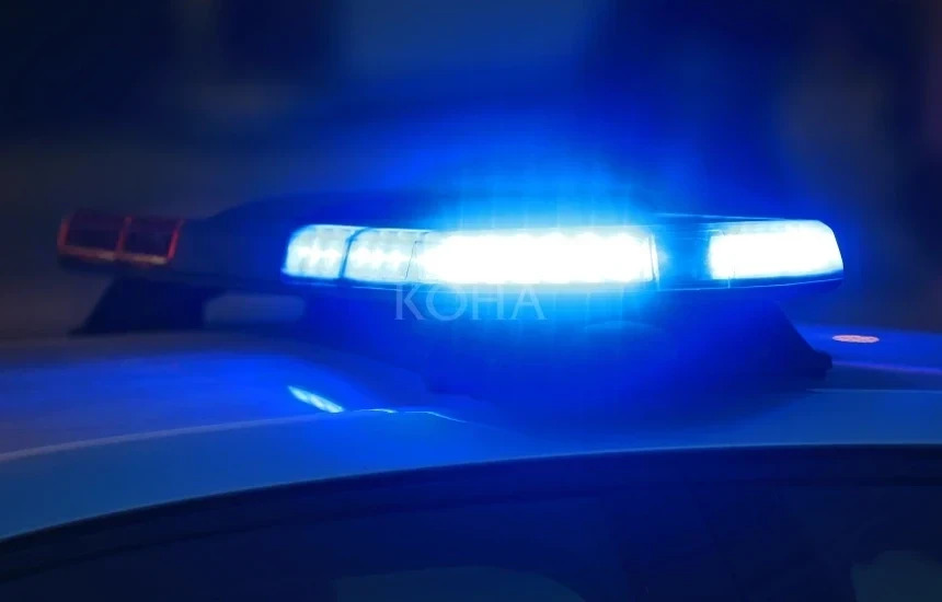 Humb jetën një 65-vjeçar në Ferizaj, goditi me veturë një shtyllë elektrike