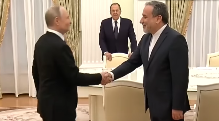 Putini takohet me ministrin e Jashtëm iranian