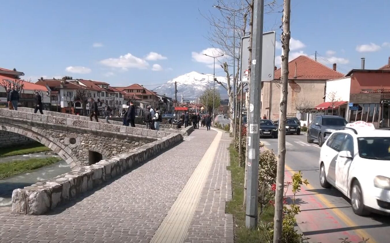 Prizren: Ndërtuan pa leje një penthouse, aktakuzë ndaj një personi dhe një kompanie
