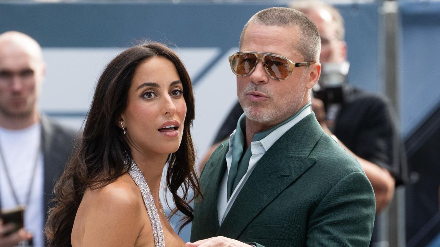 Brad Pitt: Rinisni! Brad Pitt shpaket për herë të parë mbi pikën e ulët