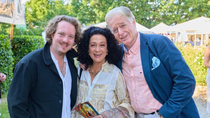 1750759423_news_image_image.gala_.de24401480tSXv5w1440r1.7778barbarawussowsohnmann.jpg.jpeg