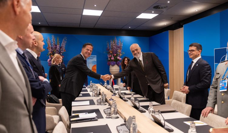 Samiti në Hagë, Rama takon Sekretarin e Përgjithshëm Mark Rutte: Diskutuam për Durrësin dhe Samitin e 2027-ës