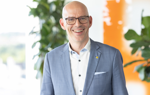 Pascal Grieder bëhet kreu i ri i postit zviceran