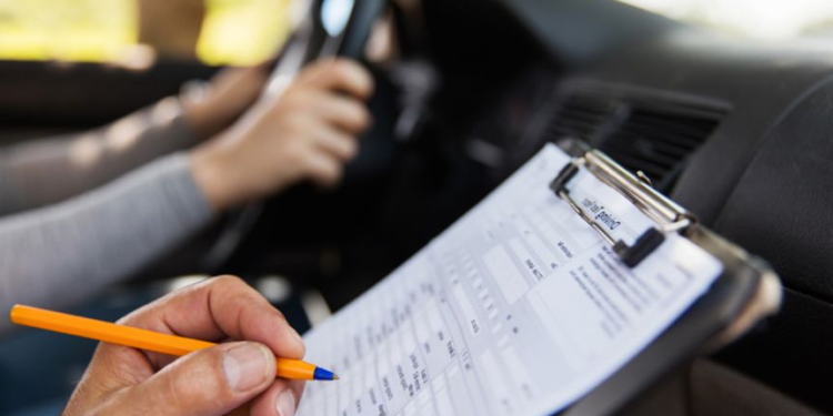 Edhe Apeli i lë në arrest shtëpiak 10 të dyshuarit për rastin e dallavereve me patentë shoferë