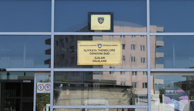 Masa e paraburgimit iu zëvendësohet me arrest shtëpiak avokatit, zyrtarit të gjykatës dhe qytetarit të dyshuar për ushtrim ndikimi
