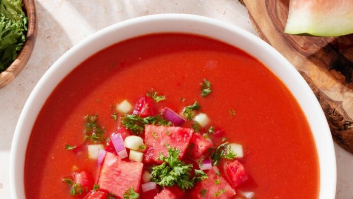 1750870927_news_image_image.gala_.de24405262t4ov3w1440r1.777825fruchtigegazpachomitwassermelone11spotonarticle1102138.jpg.jpeg