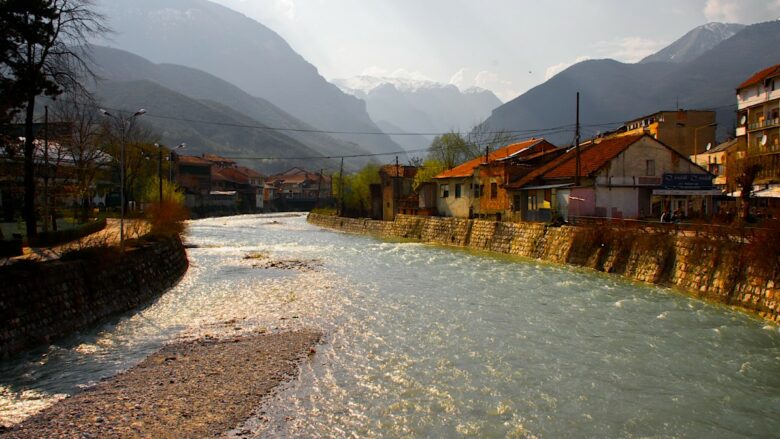 Rrjedhat e lumenjve në Kosovë nën mesatare – IHMK paralajmëron për pasoja në ujë të pijshëm dhe bujqësi
