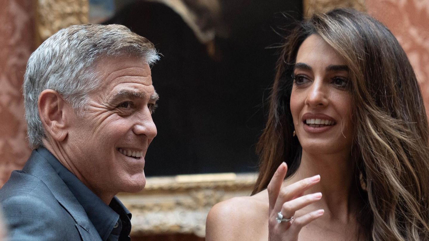 Amal Clooney: i guximshëm! Ajo sjell përsëri këtë trend të vrenjtur në vitet ’90