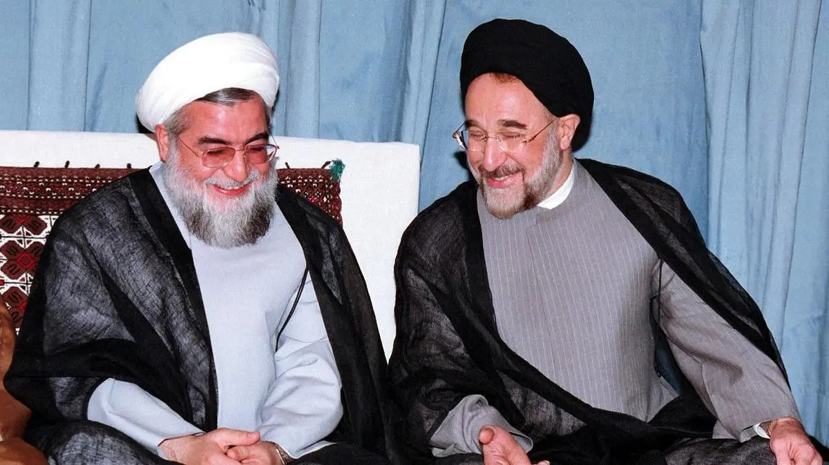 Prill ’99, Irani e quante “komplikim situate” ndërhyrjen e NATO-s në Kosovë, Khamenei propagandonte se SHBA po i shfaroste myslimanët