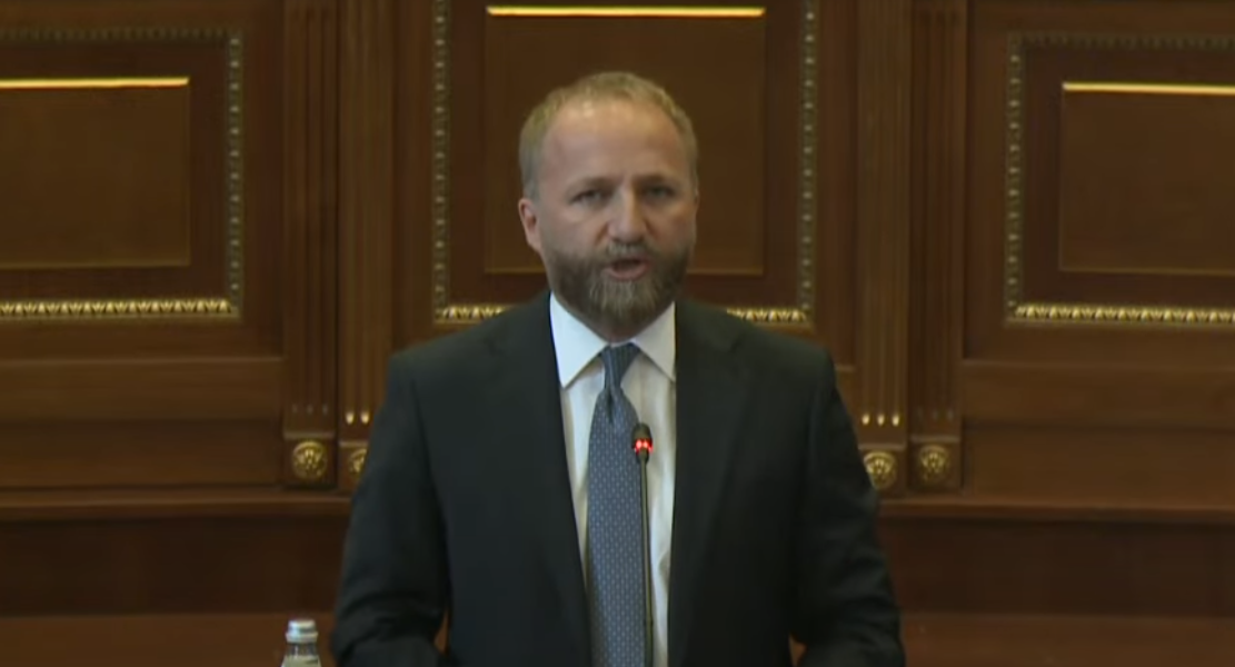 Tahiri: Kushtetuesja foli qartë: Nuk ka të drejtë askush të vendosë votim të fshehtë