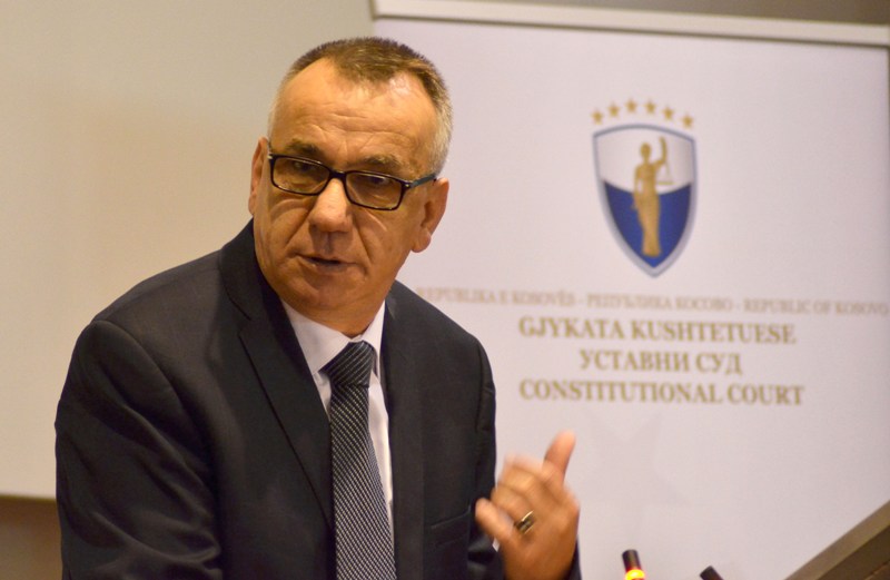 Hasani: Gjykata konfirmoi se votimi i fshehtë është jokushtetues – afati 30 ditësh pak i çuditshëm