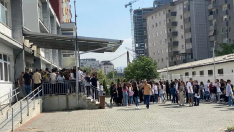 Rreth 24 mijë nxënës i nënshtrohen testit të arritshmërisë