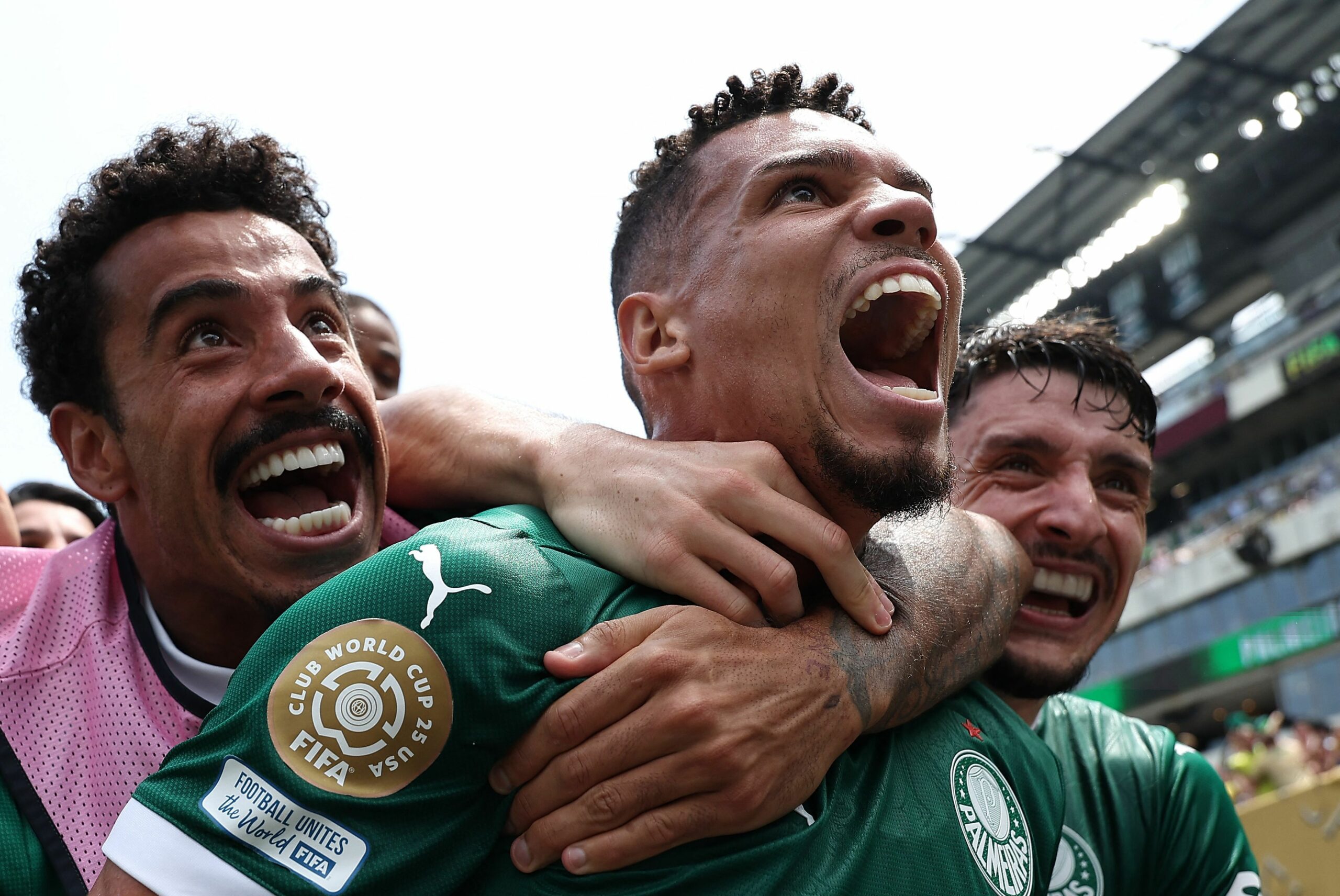 Palmeiras rreh Botafogo në Kupën Botërore të Klubit dhe kaloni në lagjet