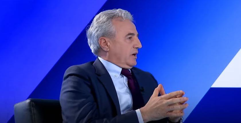 Koci, Kurtit: Nuk i ke rendet me shku ndejave – së paku jo ti që e ke blloku shtetin