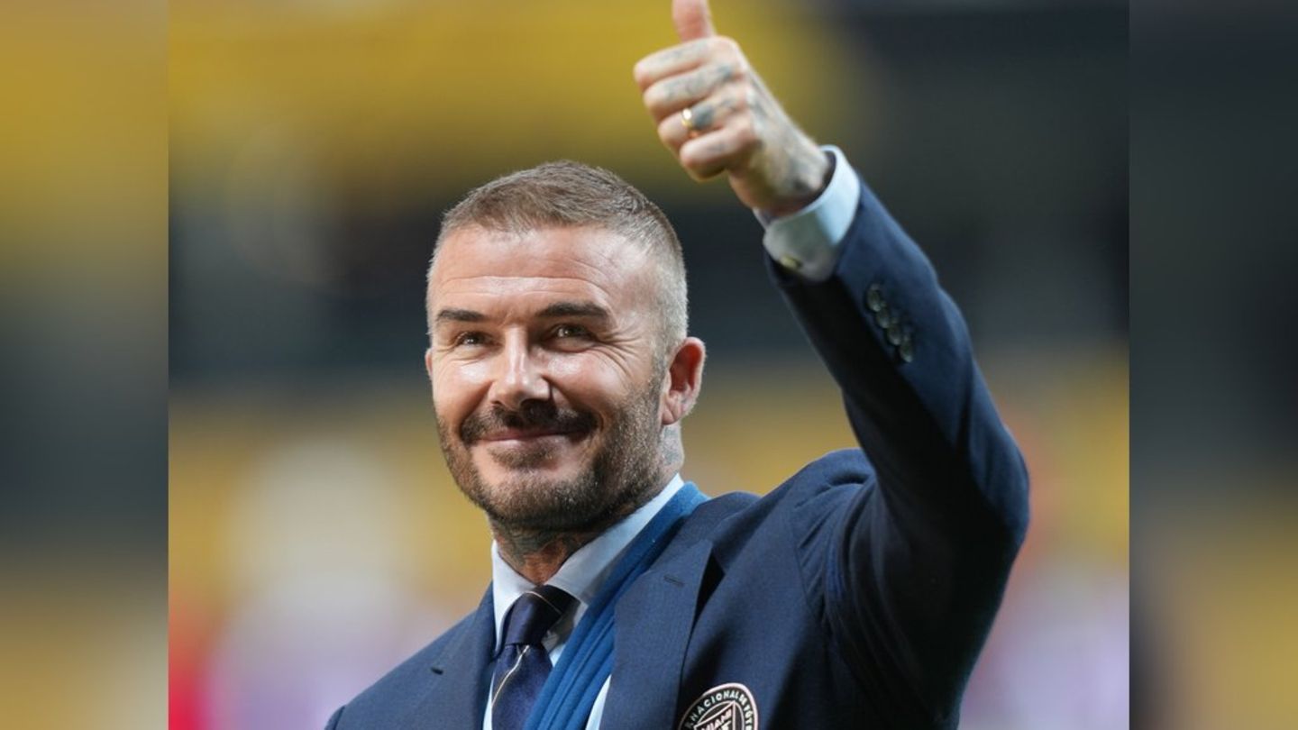 David Beckham: Ai e tregon veten me sythe krahu