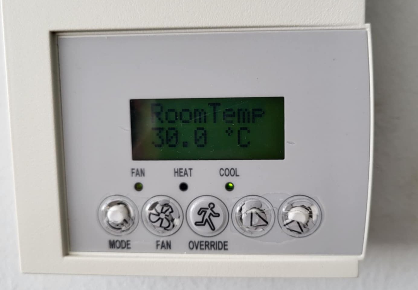 Temperaturat e larta në Pallatin e Drejtësisë, Gjykata Supreme liron nga puna gjyqtarët dhe stafin mbështetës që kanë probleme shëndetësore