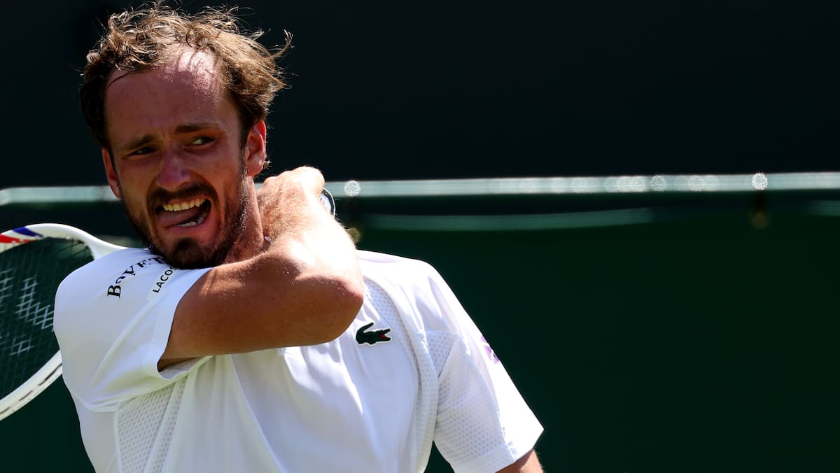 Surprizë në raundin e parë: Medvedev gjithashtu dështon në Wimbledon herët