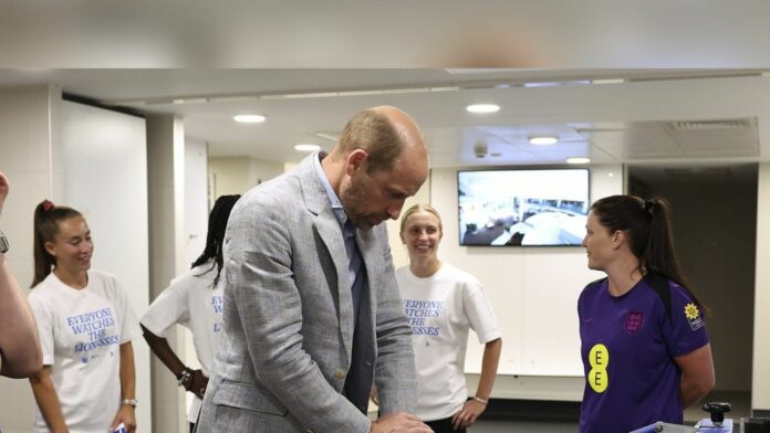 1751308701_news_image_image.gala_.de24409262twHv3w1440r1.777830royalbesuchtenglandsfussballerinnen11spotonarticle1103776.jpg.jpeg