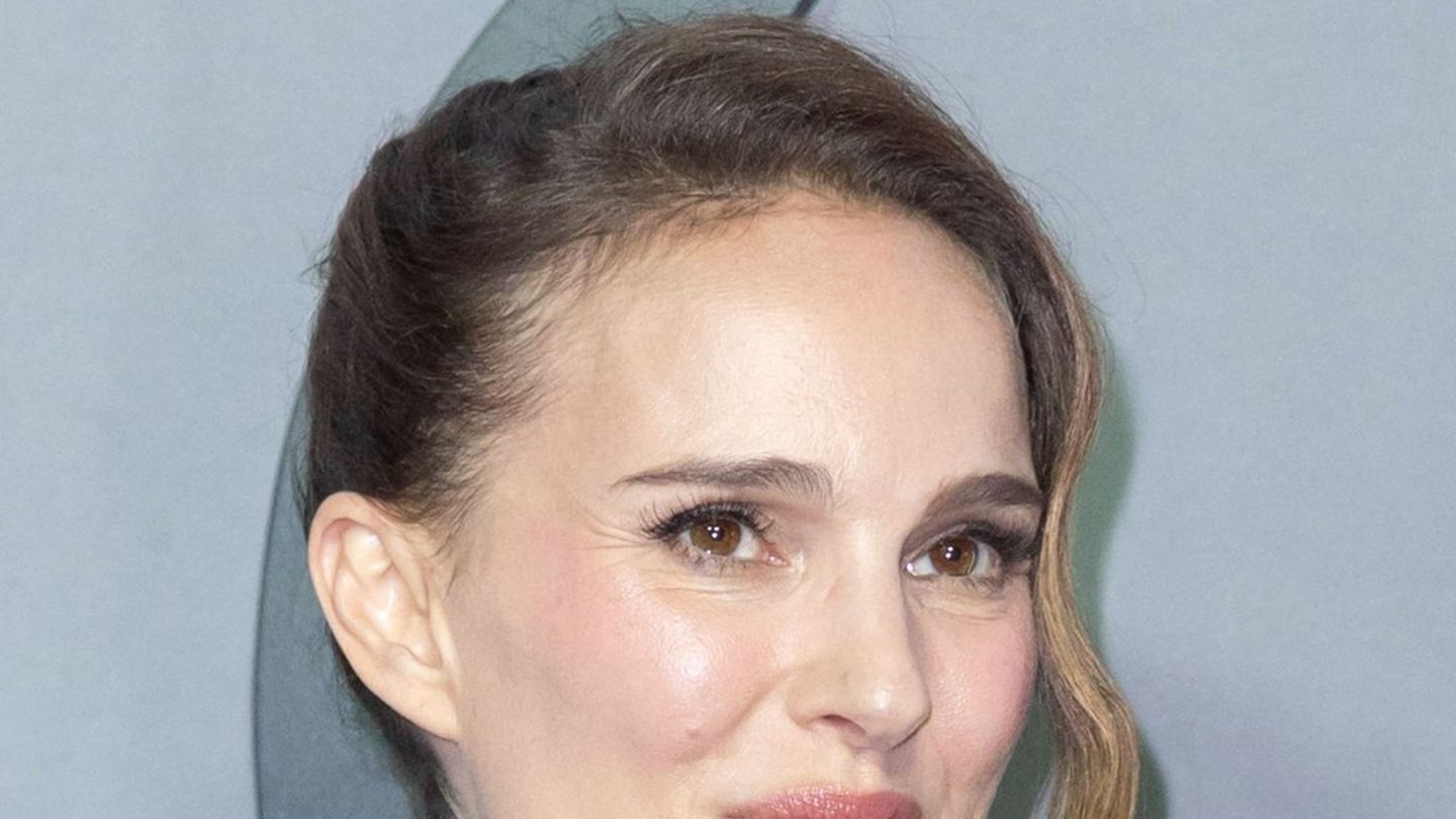 Natalie Portman: Son Surprises Streamer me një nënë të famshme