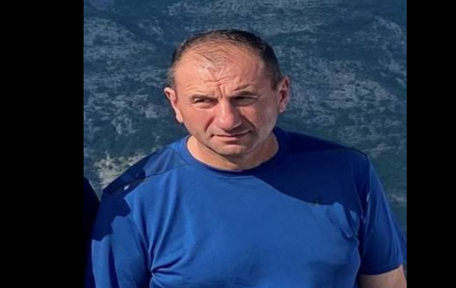 Zhduket një person në Pejë, policia ia publikon foton – Kërkon ndihmë për gjetjen e tij