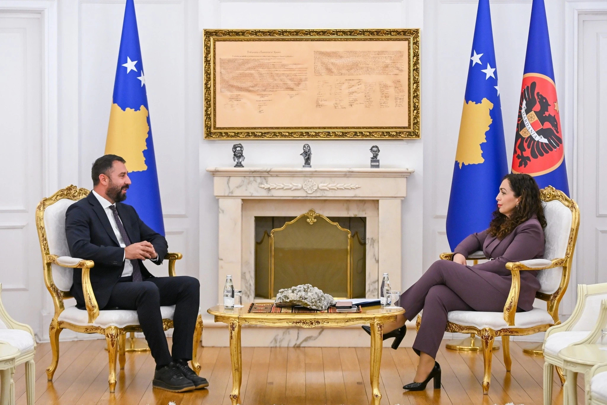 Osmani takon Krasniqin për ngërçin në Kuvend