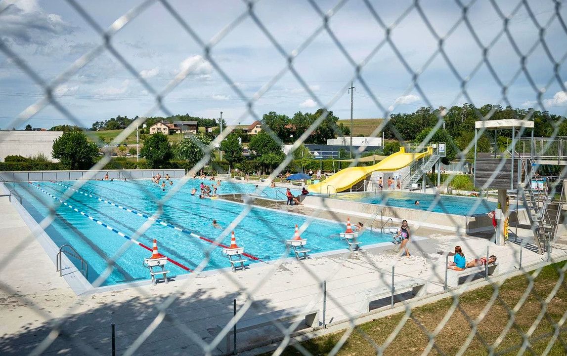 Lufta apo jo, pishina e ndaluar ndalon frëngjisht