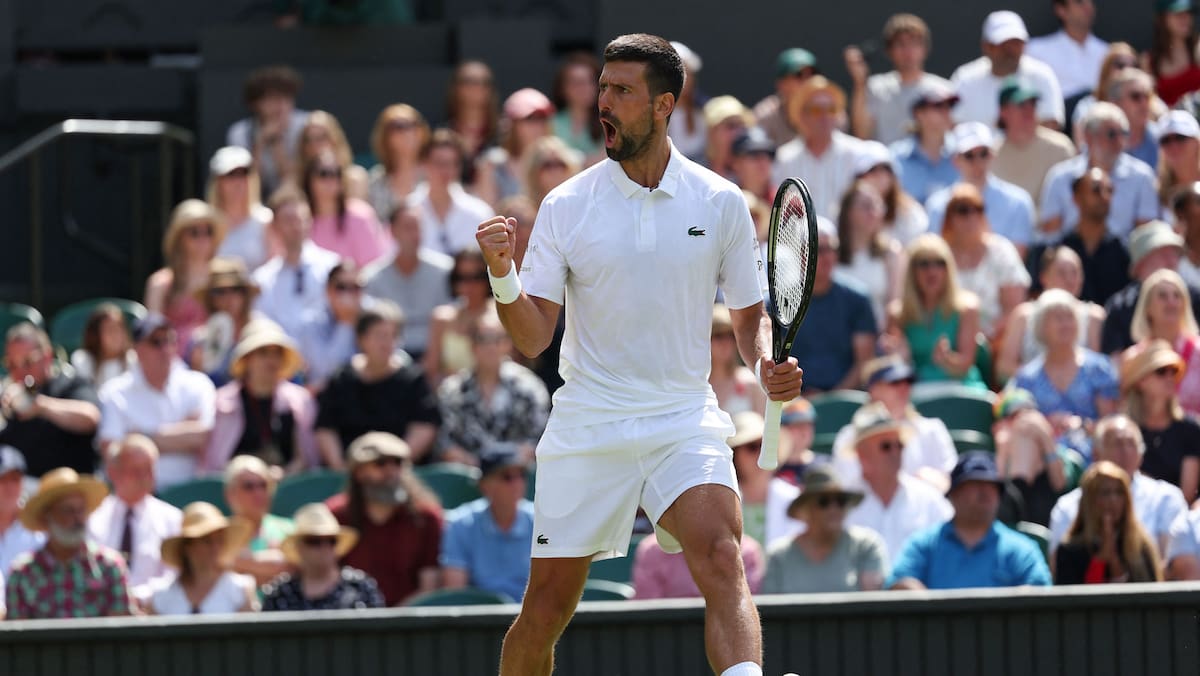 Falë paraqitjes gala: Gjokoviç fshin rekordin e Federer