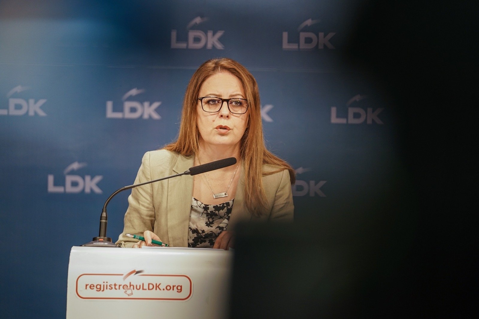 Pezullimi i tenderit 137 milionësh të KEK-ut, Bajrami thotë se kjo ngrit pyetje serioze: A po tentohet të fshihet diçka
