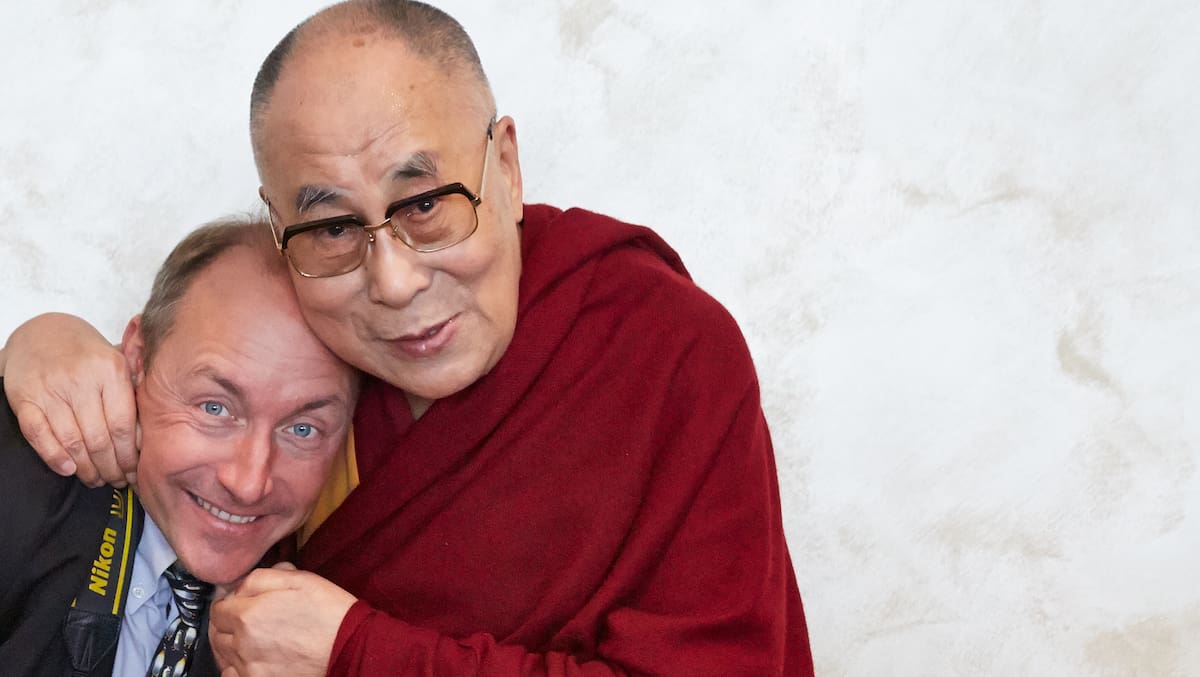 Pak e njohin shenjtërinë e tij si dhe Zviceran Manuel Bauer (58): Fytyra e vërtetë e Dalai Lama