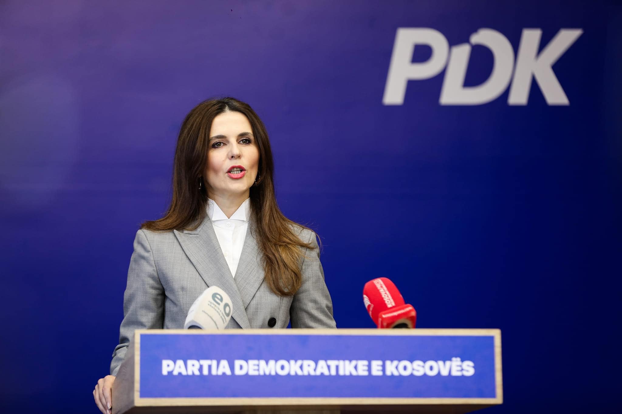 Alarmi për bombë, Çitaku: Po aq të rrezikshme janë prirjet totalitare që i kemi nga VV