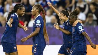 Futboll – UEFA Euro 2025 – Franca paguan mbajtësit e titullit anglez në tronditjen e parë të turneut