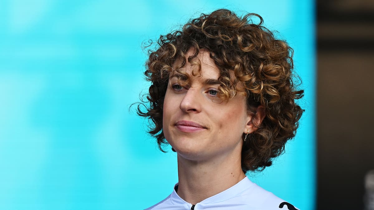 1. Faza e Giro d’Italia: REUSSER TRIUMPET N IN TREGT TIME dhe është në trëndafila për herë të parë