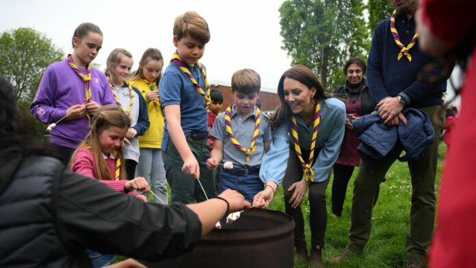 1751816259_news_image_image.gala_.de24412908tmAv3w1440r1.7778teaserkatewilliamcharlottelouisgeorge.jpg.jpeg